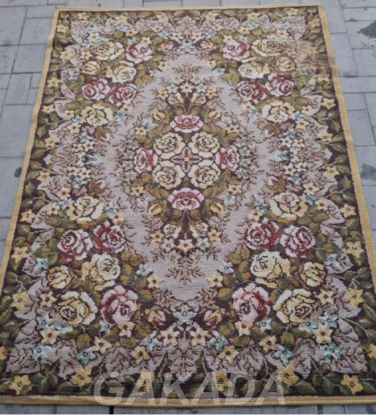 Продам ковер б у 2 в хорошем состоянии, Симферополь