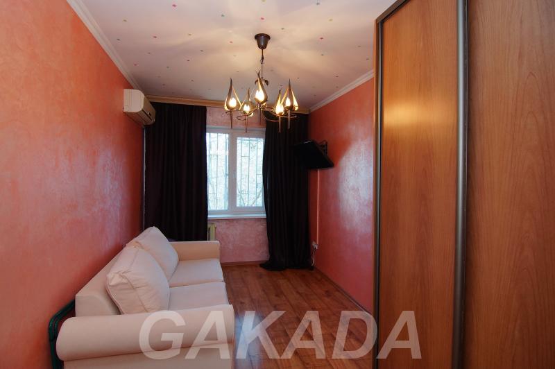 3 комнатная квартира с новым ремонтом По выгодной цене,  Краснодар