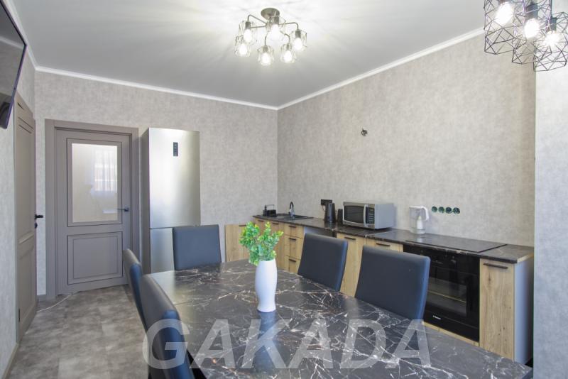 Просторная 3 к квартира с современным ремонтом,  Краснодар