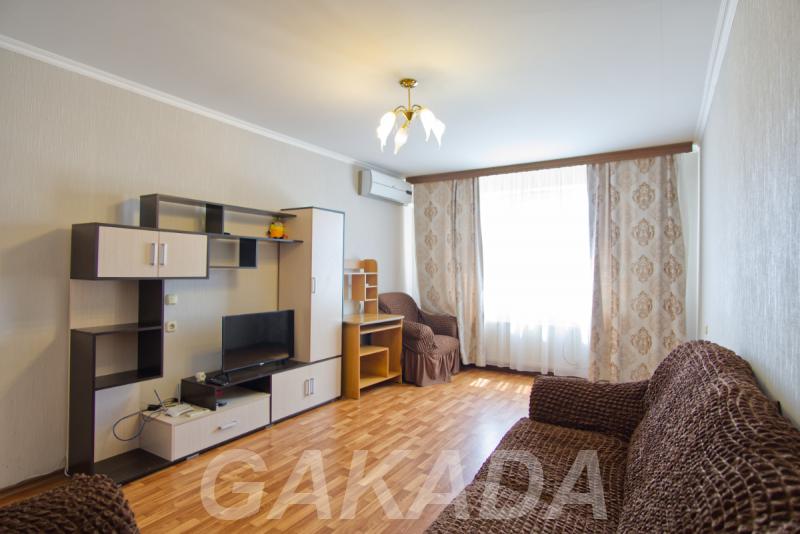 Видовая квартира с ремонтом и мебелью,  Краснодар