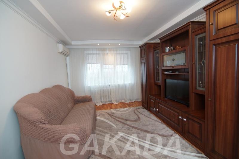 продается шикарная 3 комнатная квартира в пгт Яблоновском, Тахтамукай