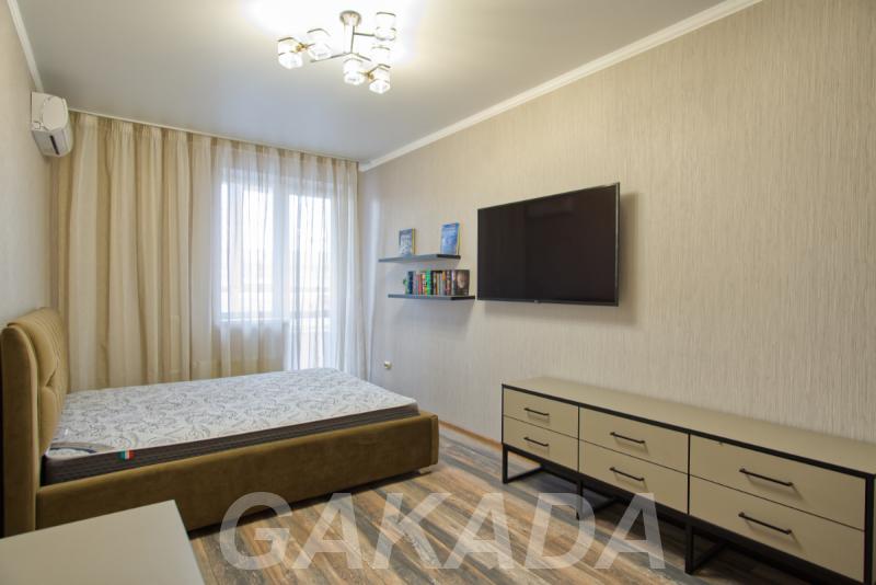 Квартира с ремонтом в уникальном жилом комплексе,  Краснодар