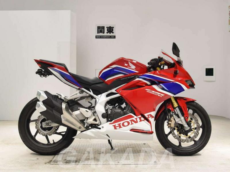 Мотоцикл спортбайк Honda CBR250RR A рама MC51 модификация