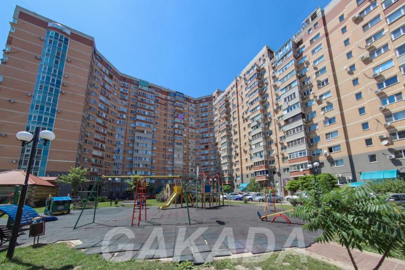 Двухкомнатная квартира в центре ФМР,  Краснодар
