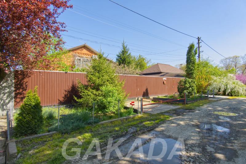 Просторный дом с участком,  Краснодар