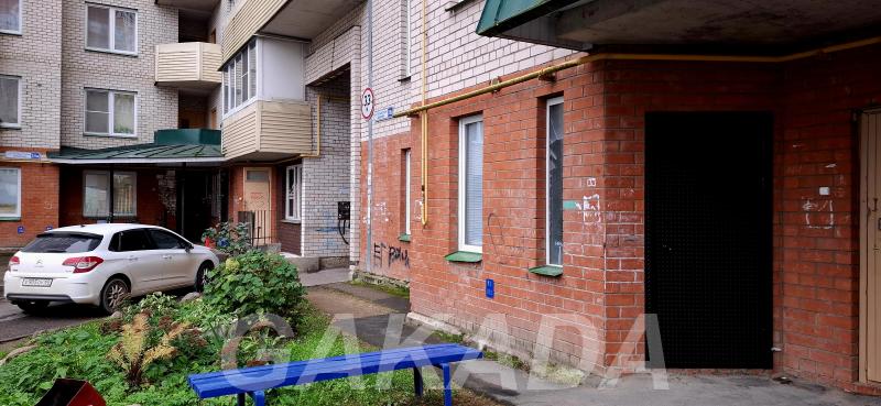 Коммерческое помещение 207 кв м в Пскове торг,  Псков